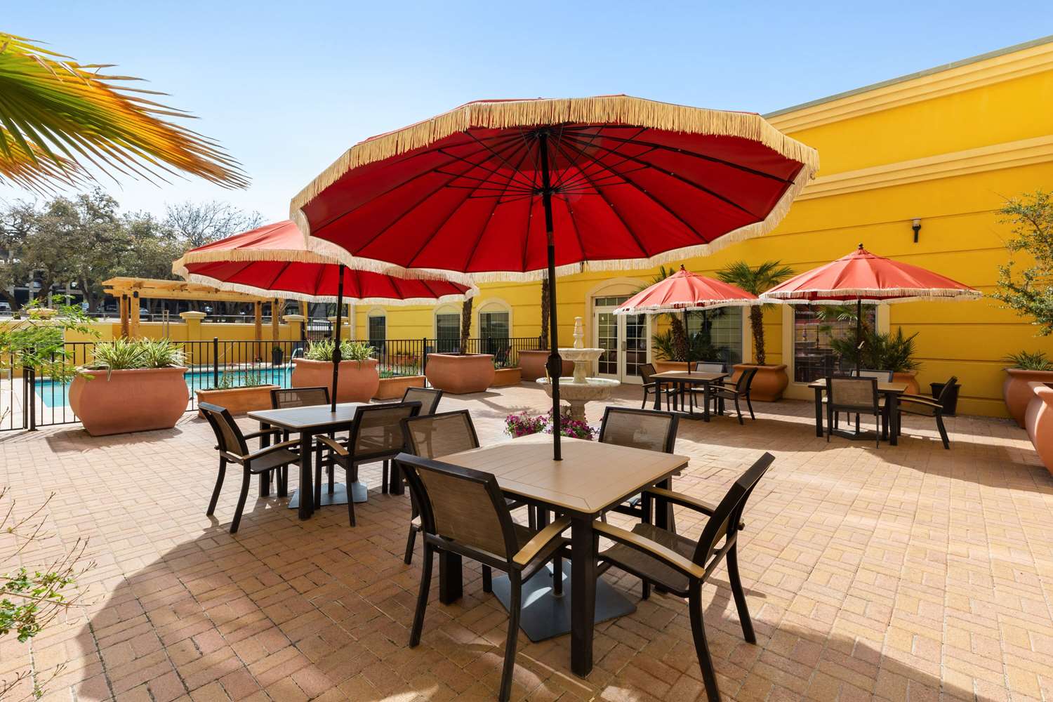 restaurant cafeteria