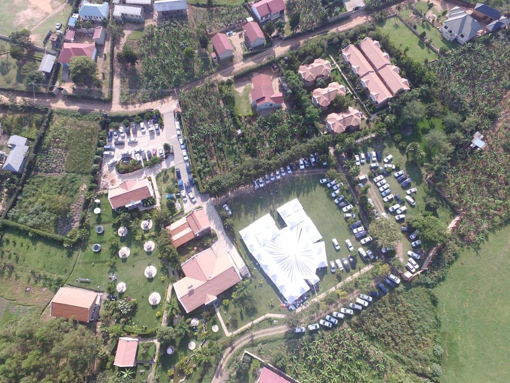 Wagga Resort Hotel 32/40