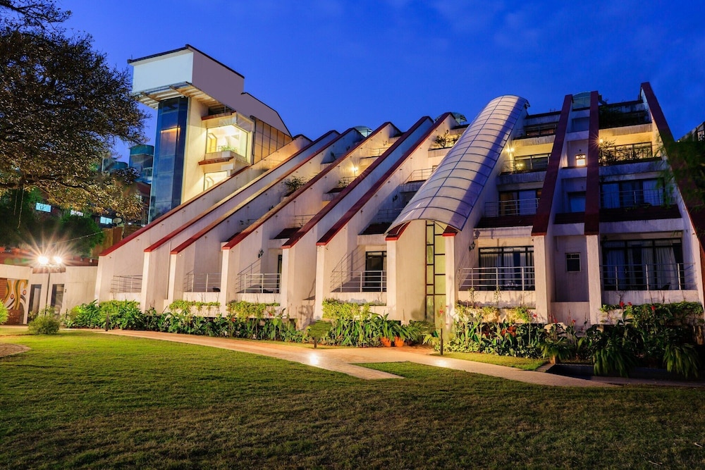 Valley View Beacon Resort, Mahabaleshwar in MAHABALESHWAR