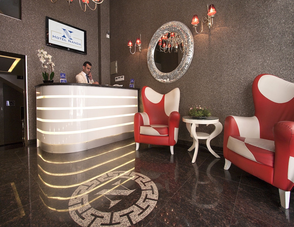 Nanda Hotel 38/63