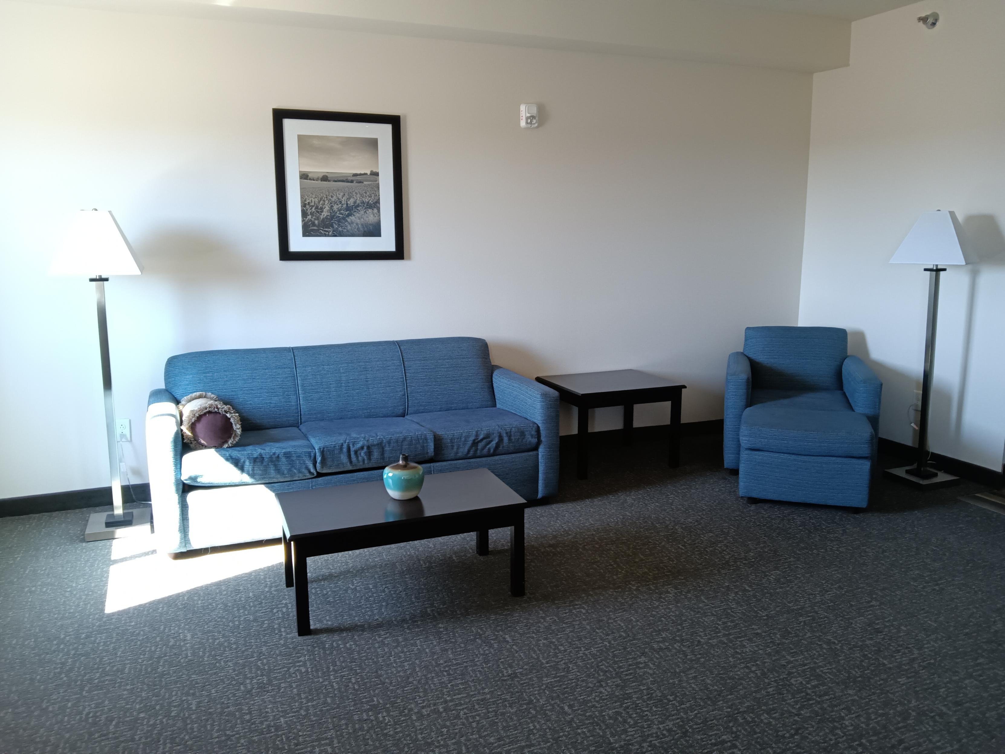 Cobblestone Inn & Suites Manchester 13/17