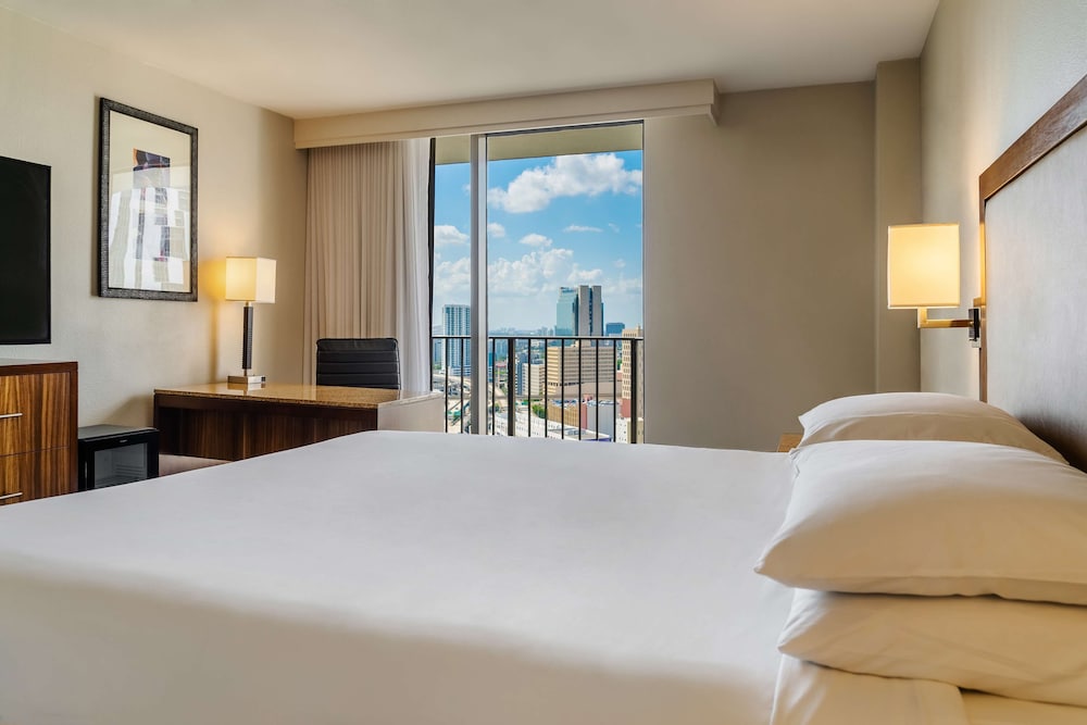 Hyatt Regency Miami 12/50