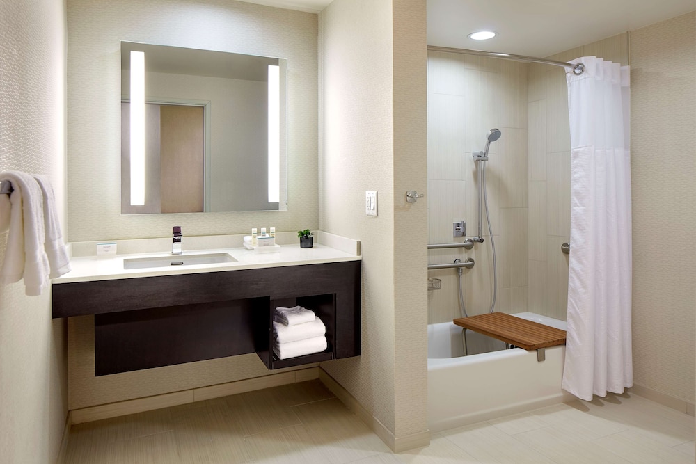 Homewood Suites by Hilton San Diego Downtown/Bayside 20/69