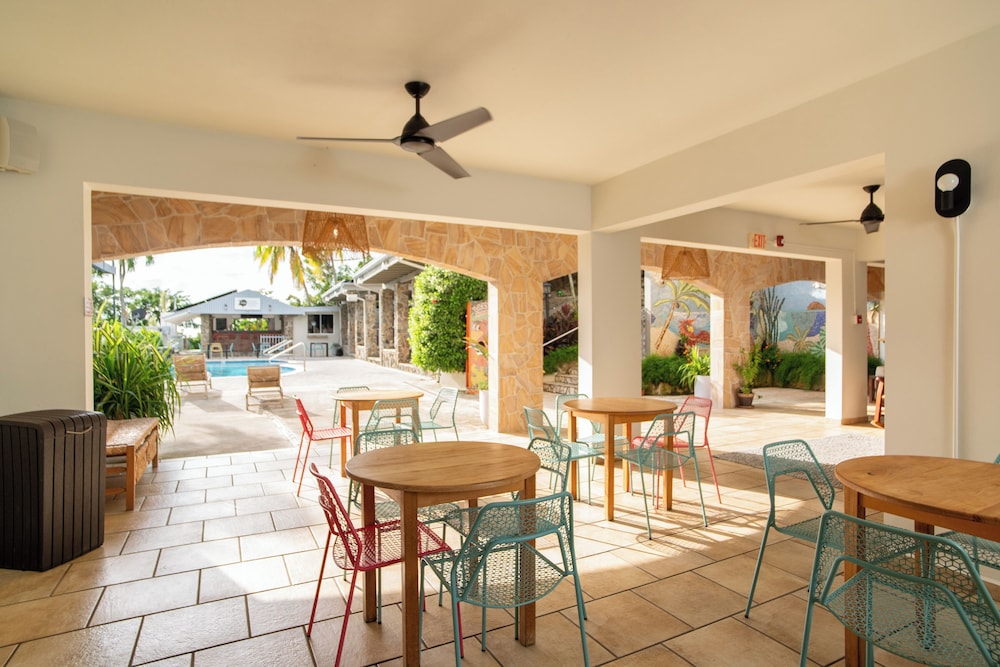 The Lazy Parrot Inn Amp Mini Resort 54/69