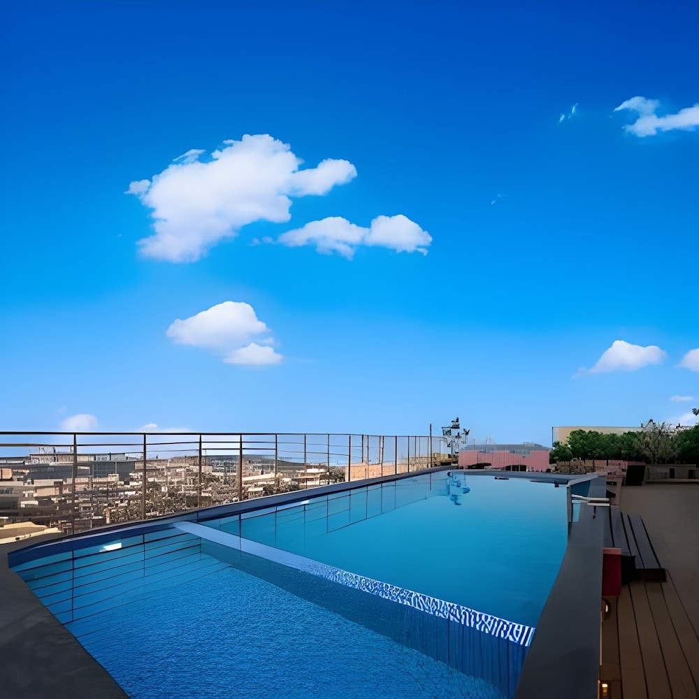 Welcomhotel by ITC Hotels, Ashram Road, Ahmedabad 65/71