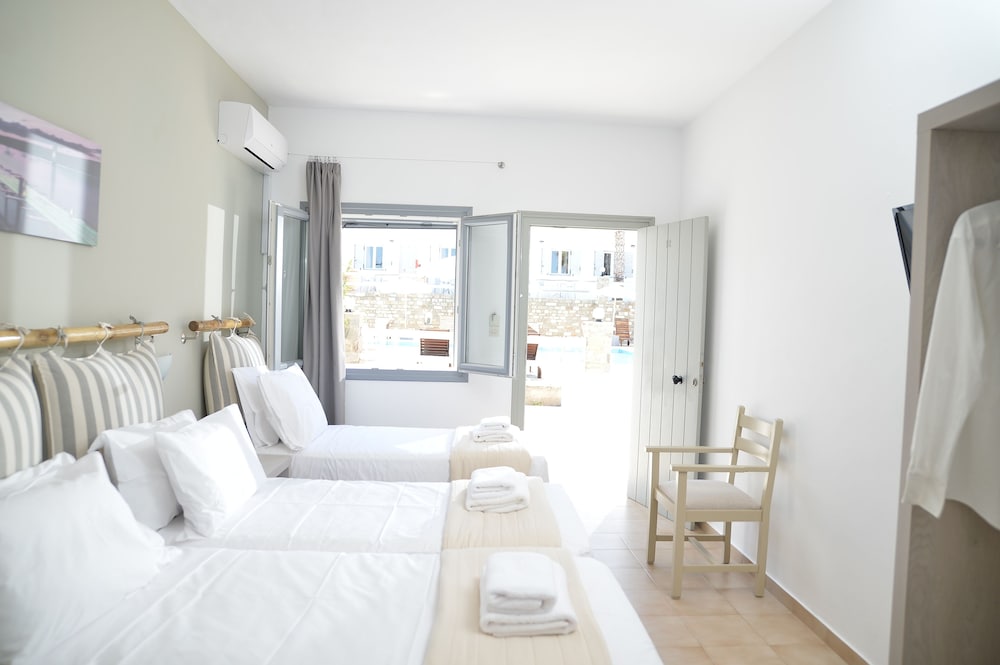 Summer Shades Hotel 27/64