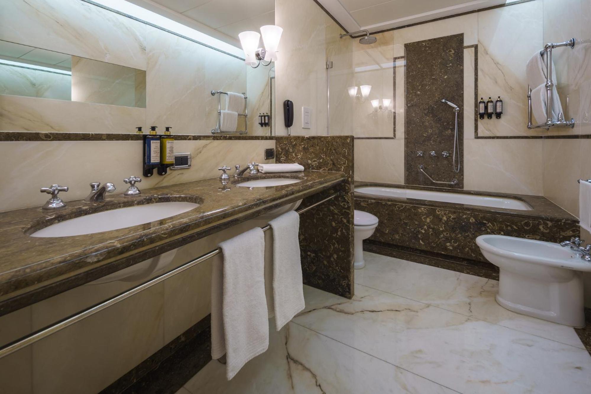 غرفة سوبيريور مفردة، Eurostars Hotel Excelsior 7/18