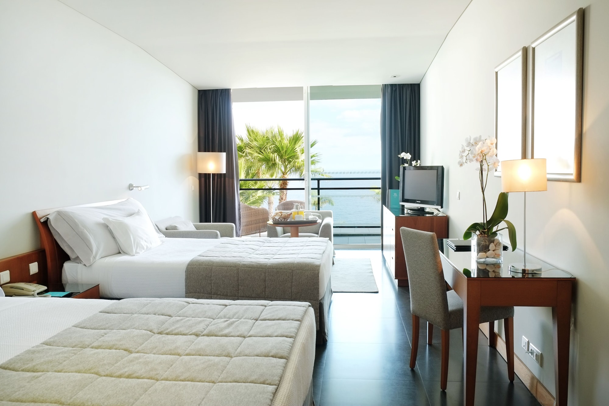 Room at Vidamar Resort Madeira, FUNCHAL
