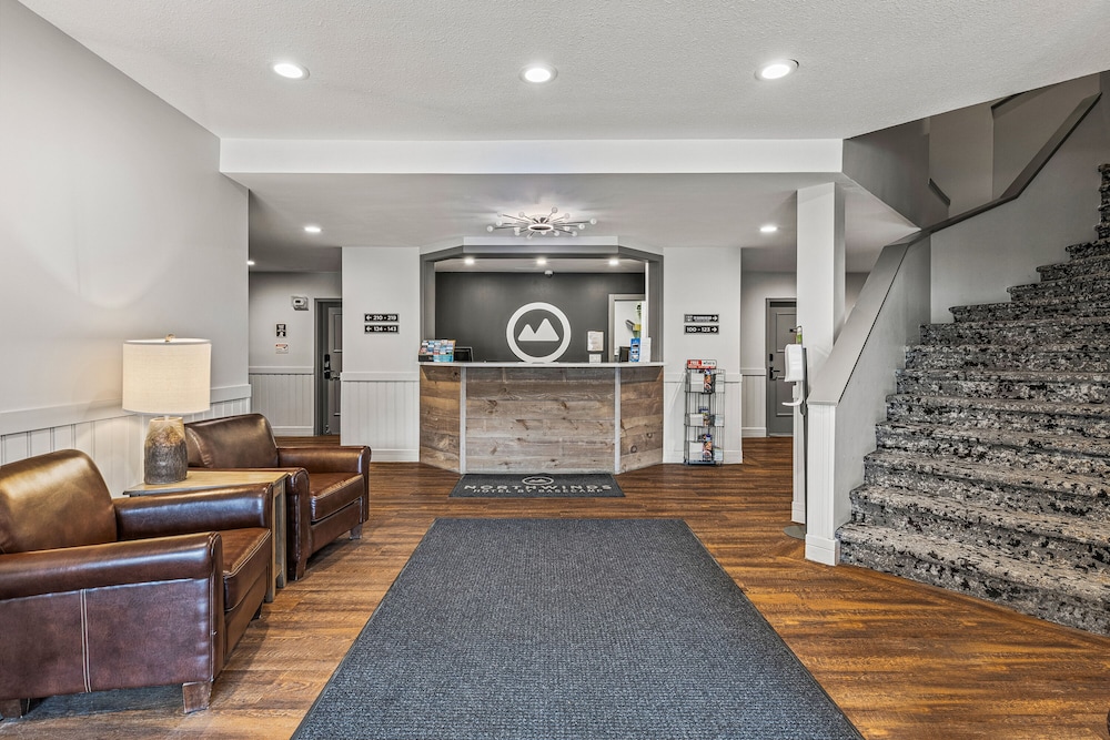 Northwinds Hotel Canmore 7/47