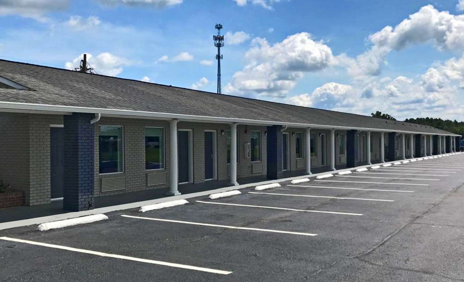 Rodeway Inn Calhoun South 15/17