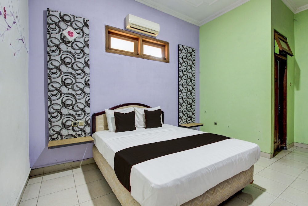 Hotel O Solo near RS JIH Solo formerly Azifa Inn 17/27