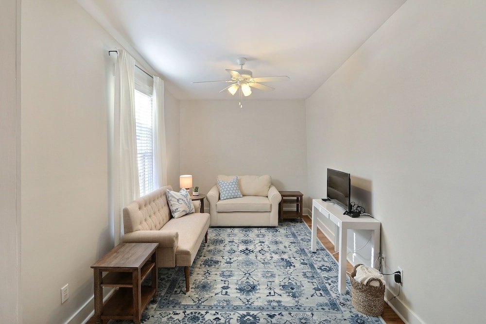 Gallery Stays - Parkside Manor 28/52