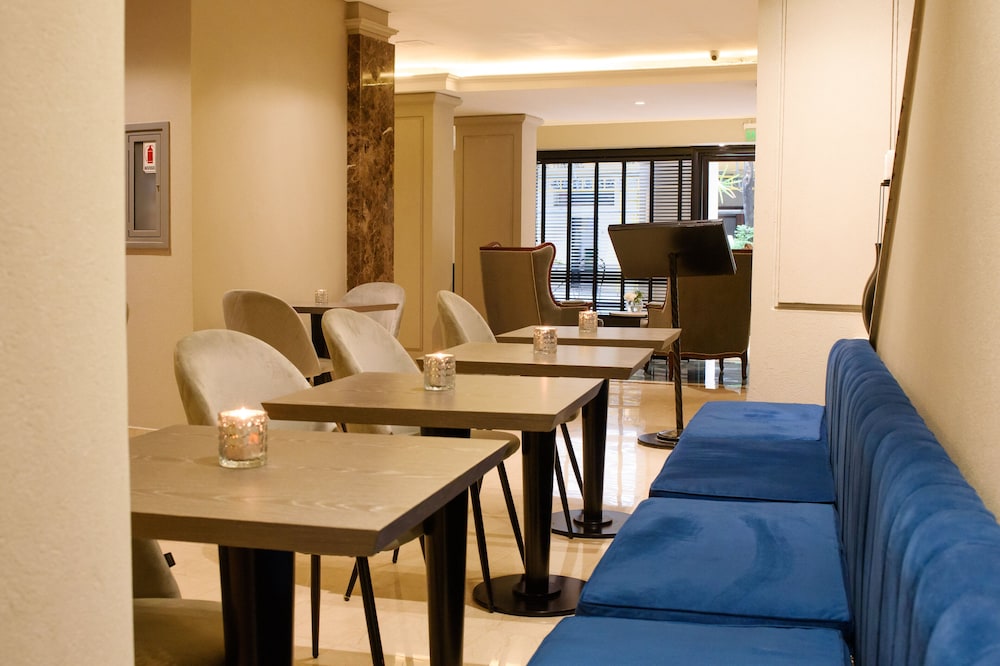 SuMa Recoleta Hotel 35/39