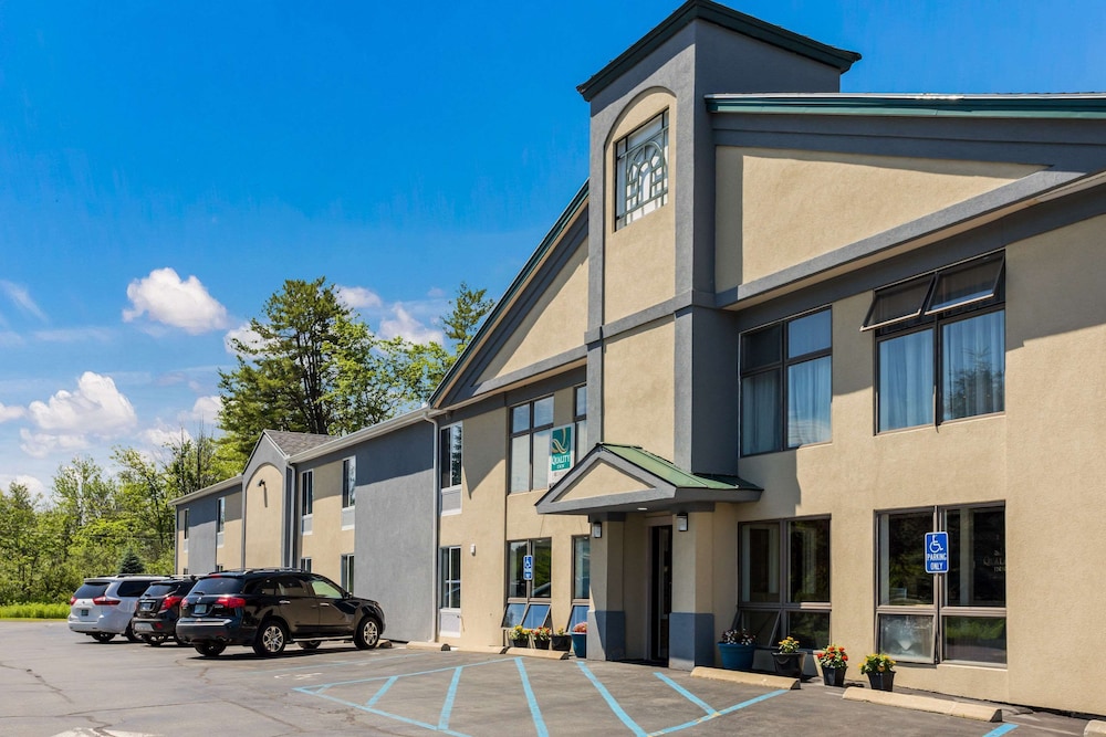 Quality Inn Lebanon, NH 3/37