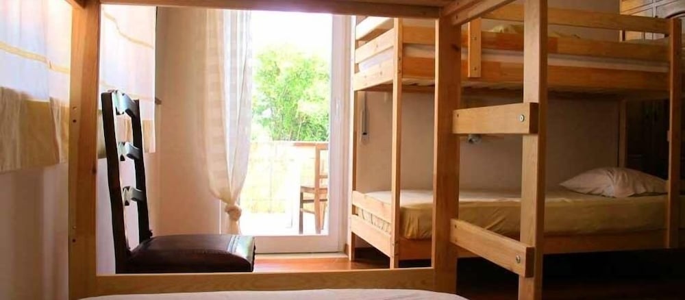 Ericeira Chill Hill Hostel & Private Rooms 50/50