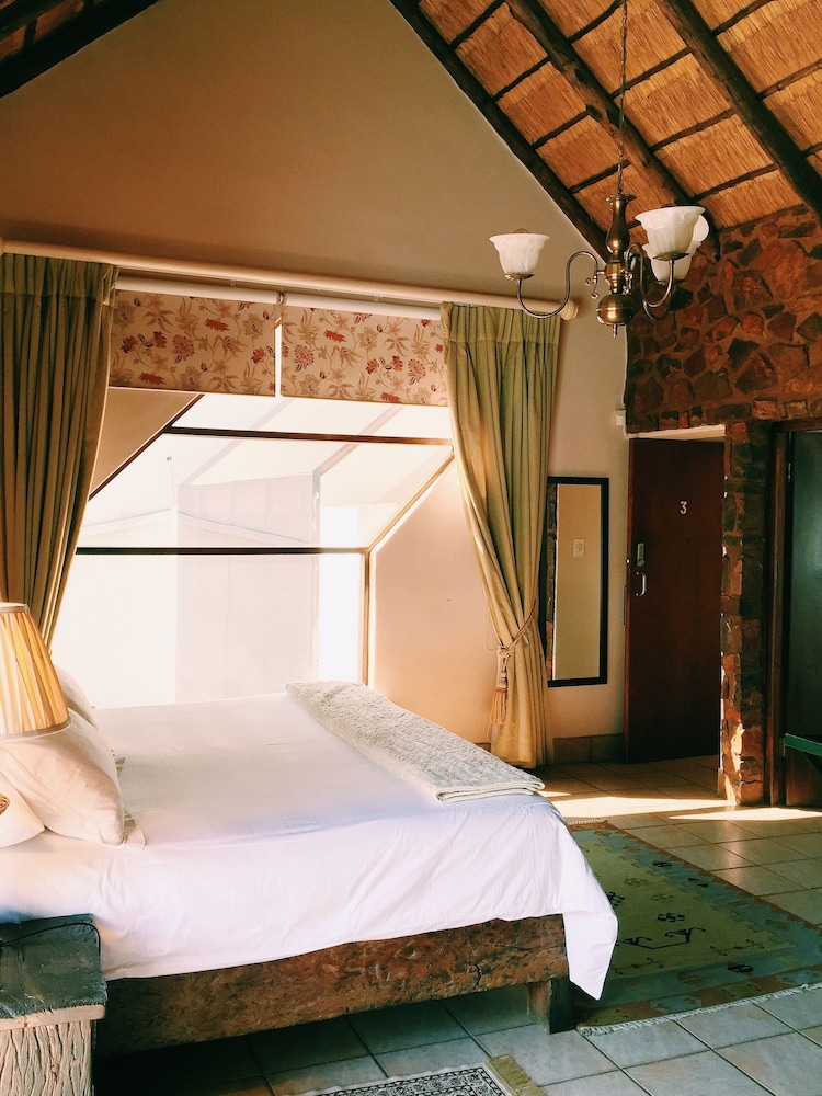 Coral Tree Inn 13/43