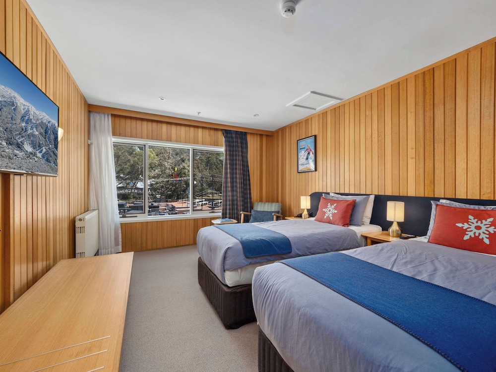 THREDBO ALPINE HOTEL 15/74