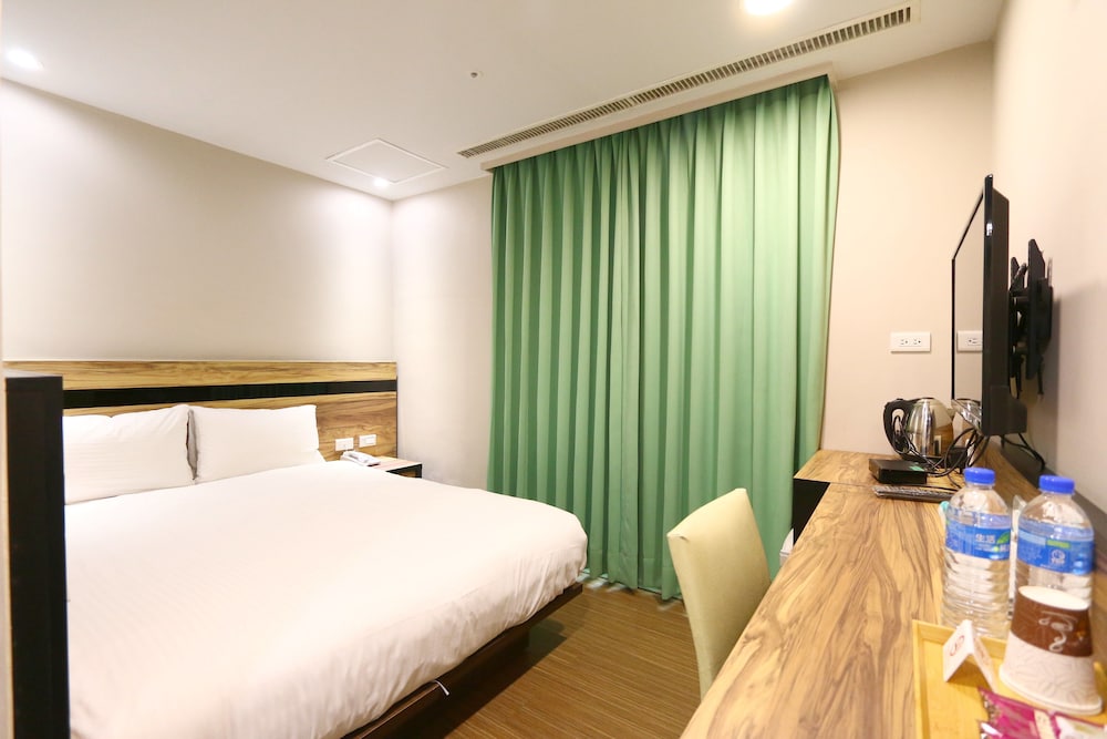 TopL Hotel 10/30