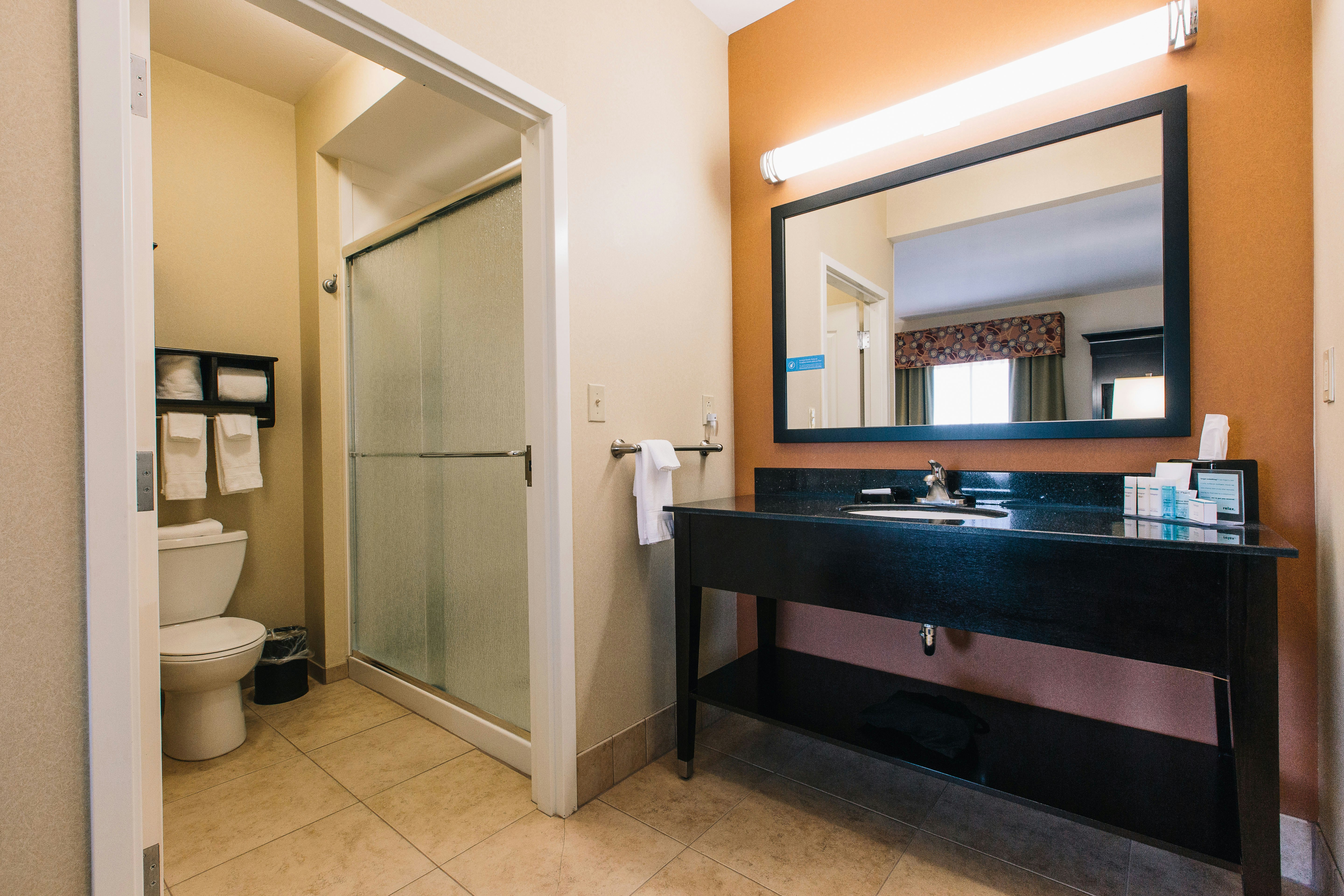 Hampton Inn Suites Effingham 62/63