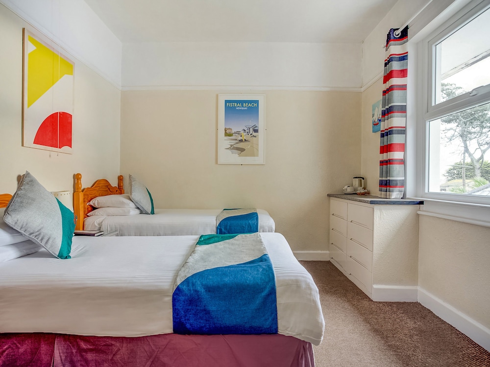 Oyo Godolphin Arms Hotel 45/67