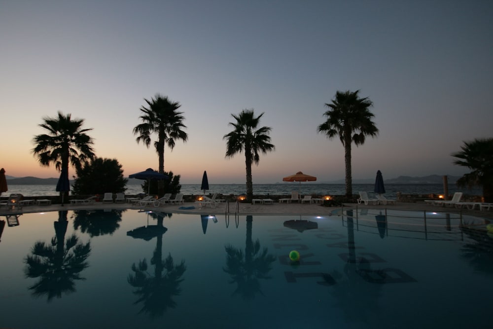 Irina Beach Hotel 37/68
