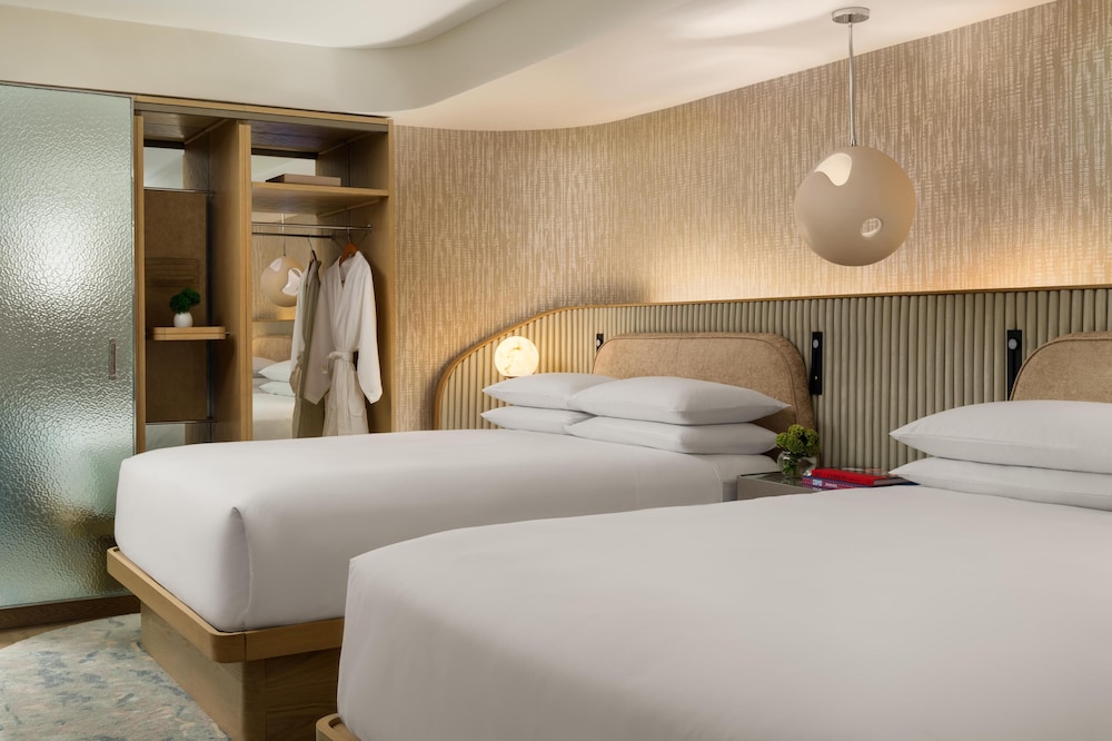 ROOM, 2 QUEEN BEDS, ACCESSIBLE