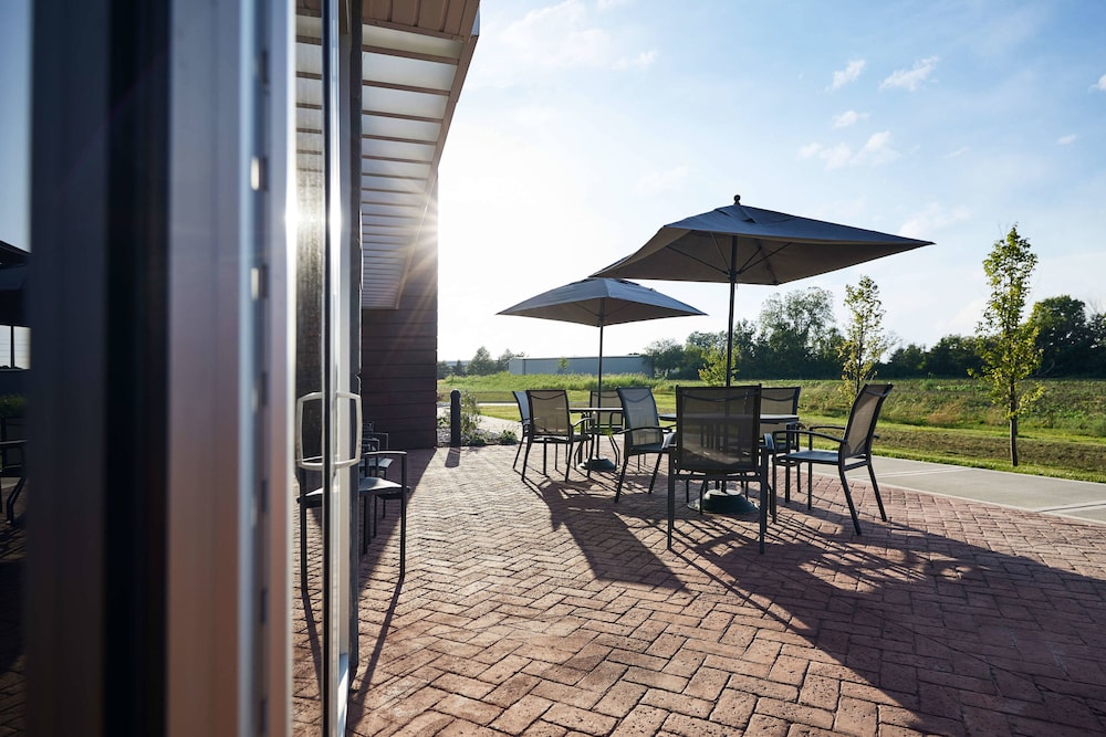 Fairfield Inn & Suites By Marriott Kansas City Belton 25/28