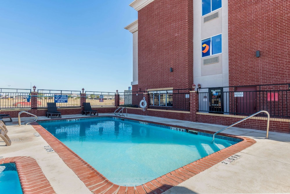 Comfort Inn & Suites Big Spring 4/39