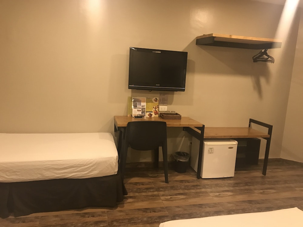 Cebu R Hotel Capitol 27/34