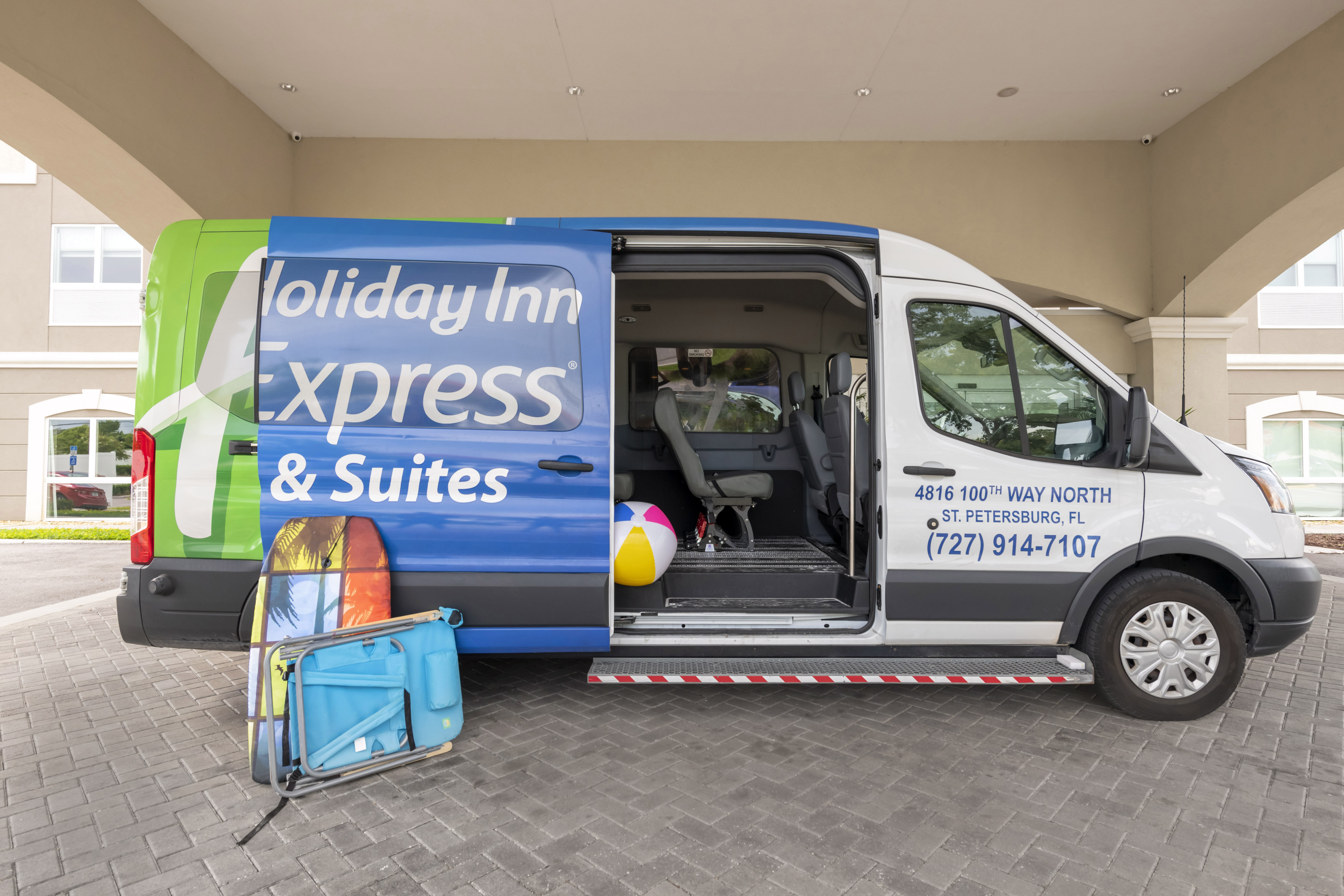 Holiday Inn Express Suites St Petersburg Seminole Area 63/74