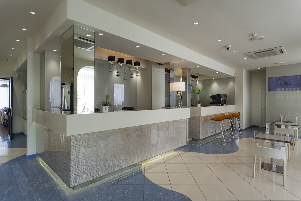 Hotel Aurora Mare 3/40