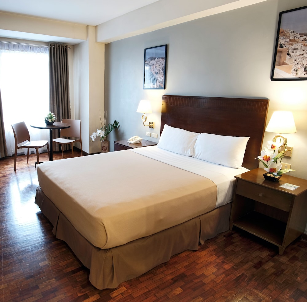 Fersal Hotel Kalayaan 29/63