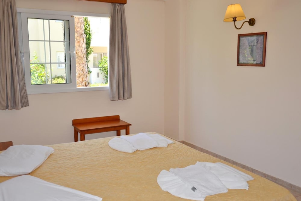 Uzenie All Suites Boutique Resort 25/69