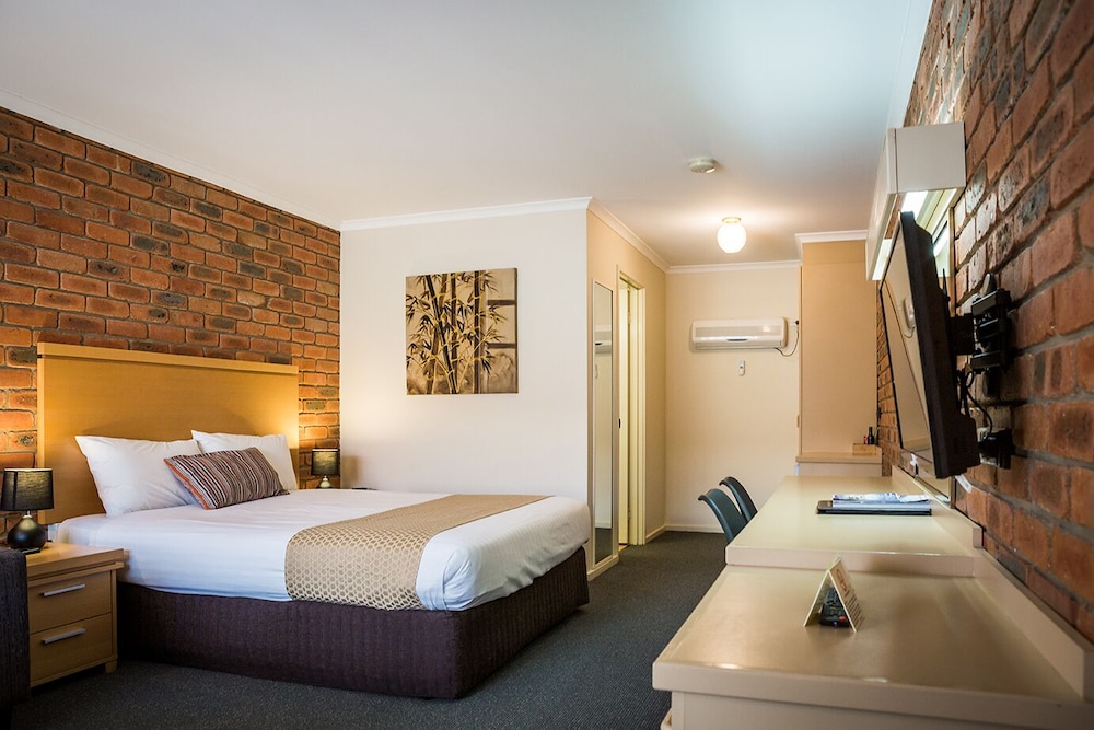 AUSTRALIAN SETTLERS MOTOR INN 14/25
