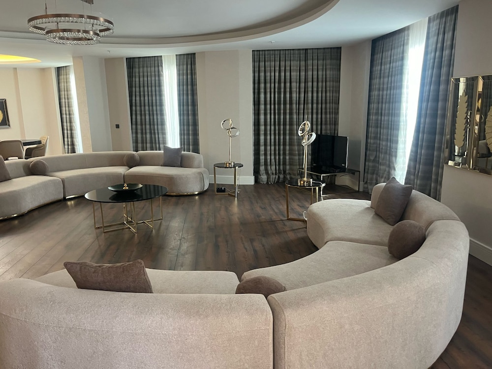 Azura World Hotel 29/46
