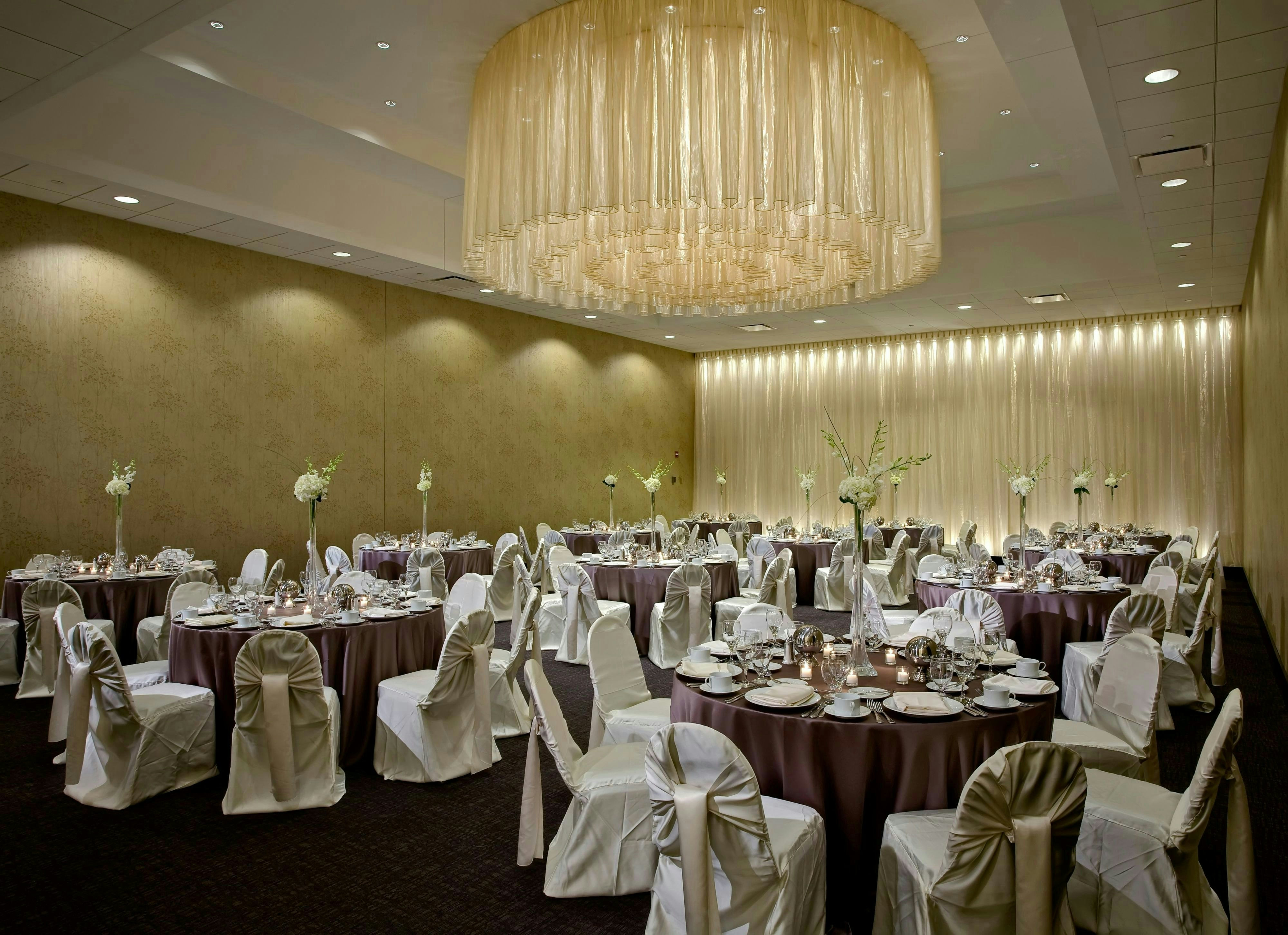 Crowne Plaza Chicago O'Hare Hotel & Conference Center 43/47