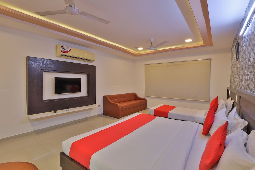 HOTEL SADHBHAV 20/49