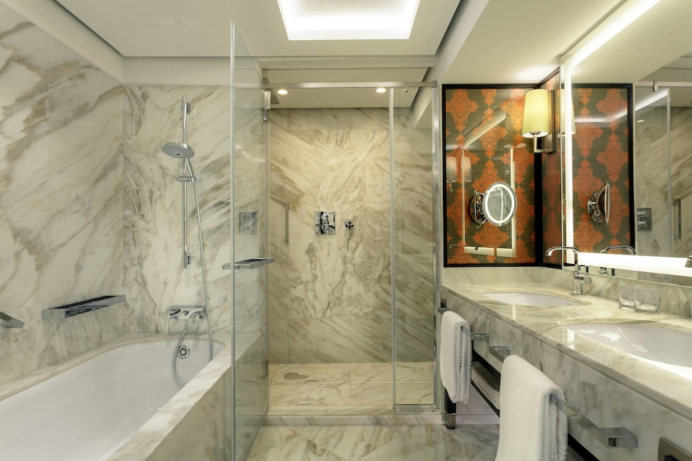 Sheraton Bucharest Hotel 14/48