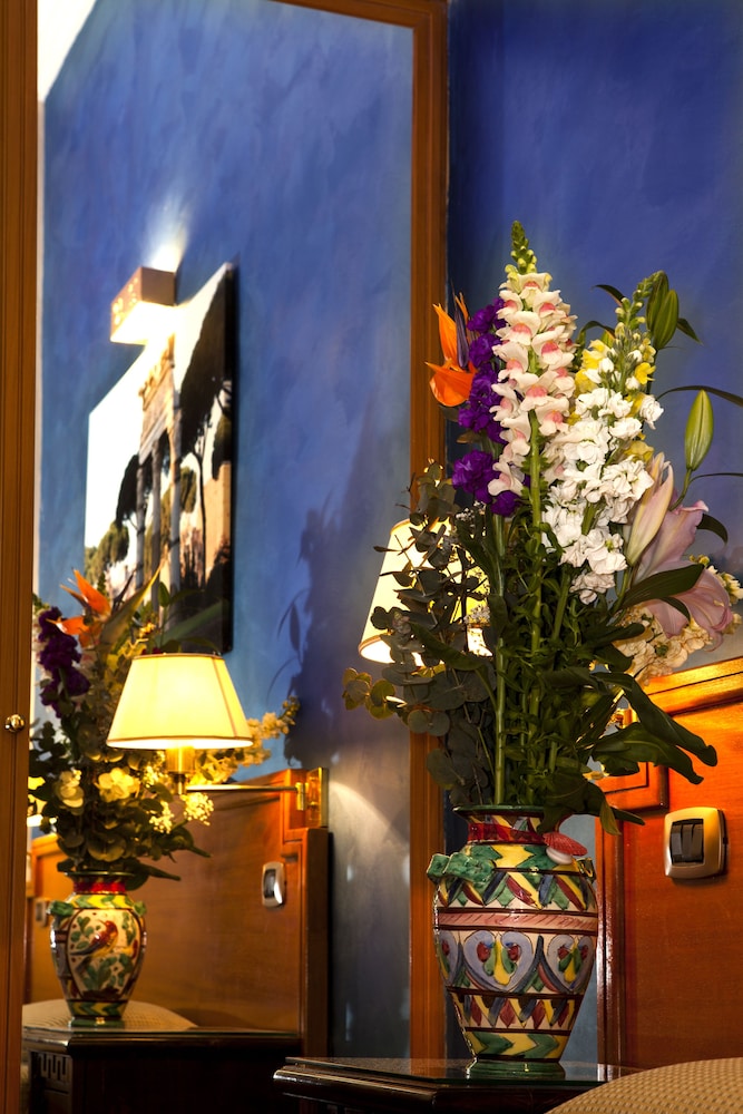 Hotel Kent Roma 56/63