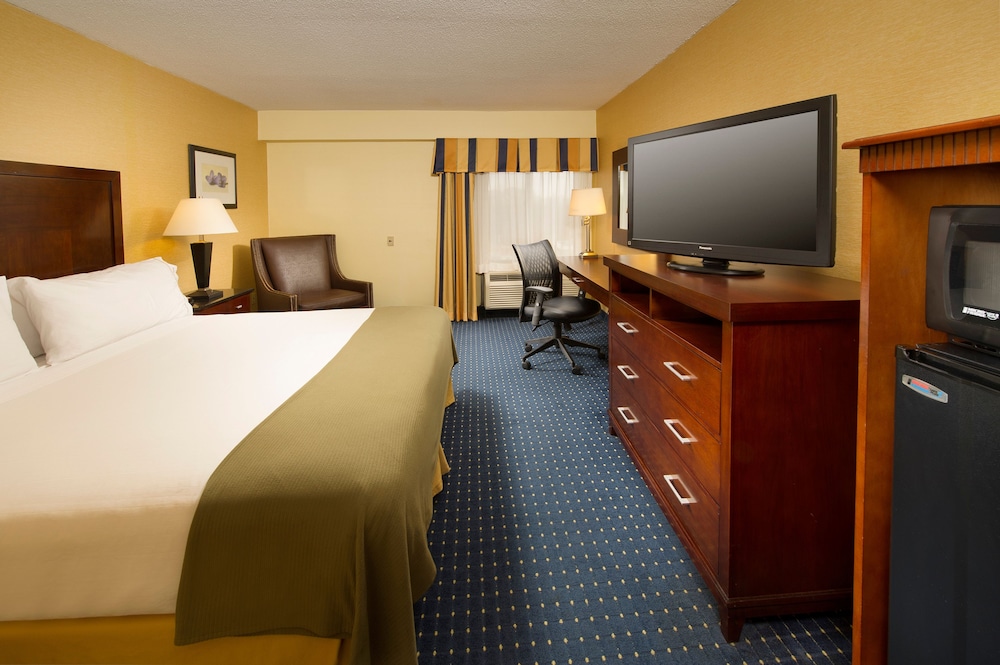 Holiday Inn Express Washington DC-BW Parkway 22/73