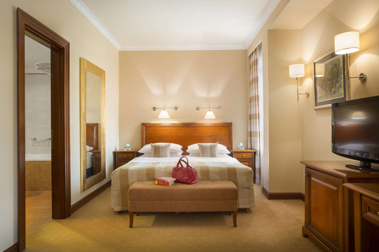 Executive, King Bed, Sofa