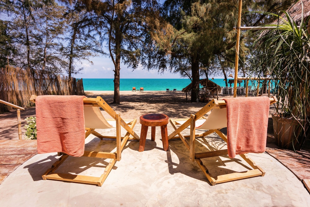Mumsa Beach Resort & Restaurant 8/66