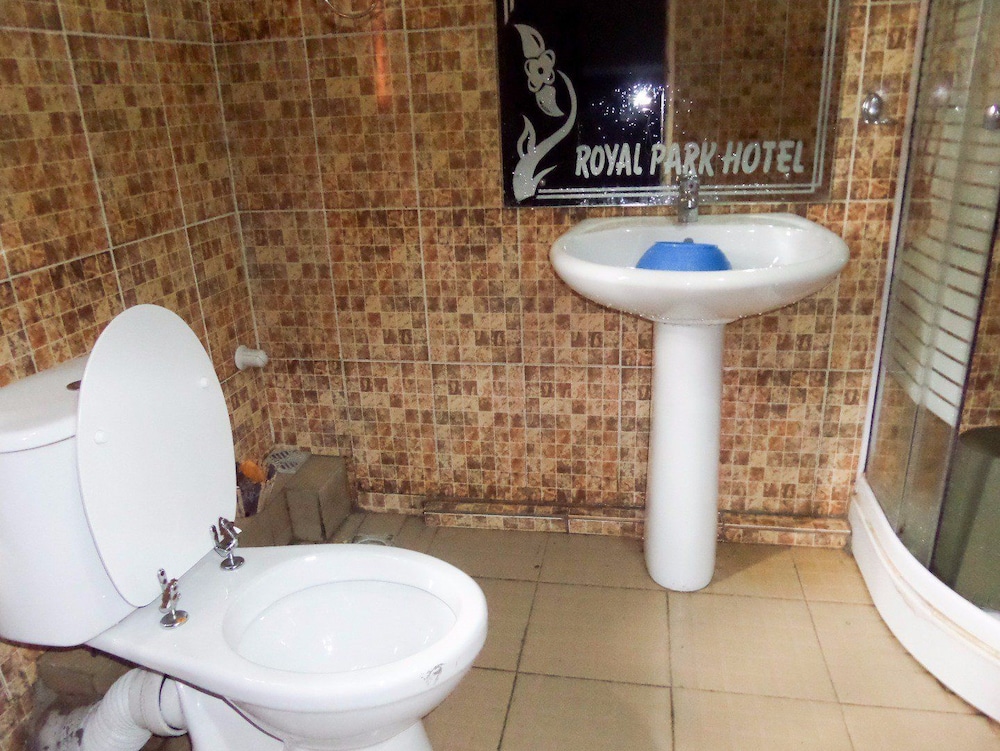 Royal Park Hotel & Suites 62/66
