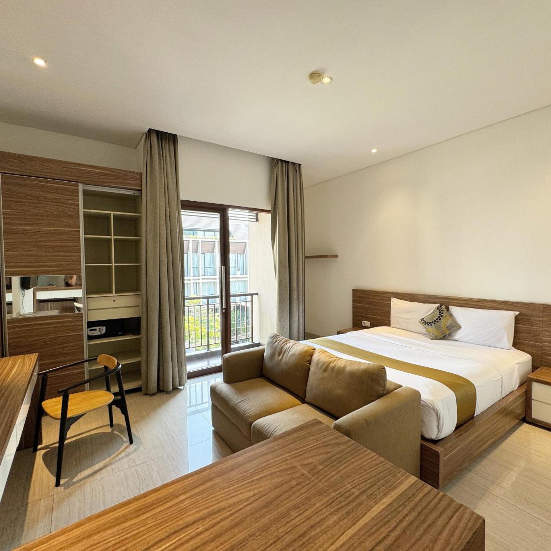 Executive, Suite, City View