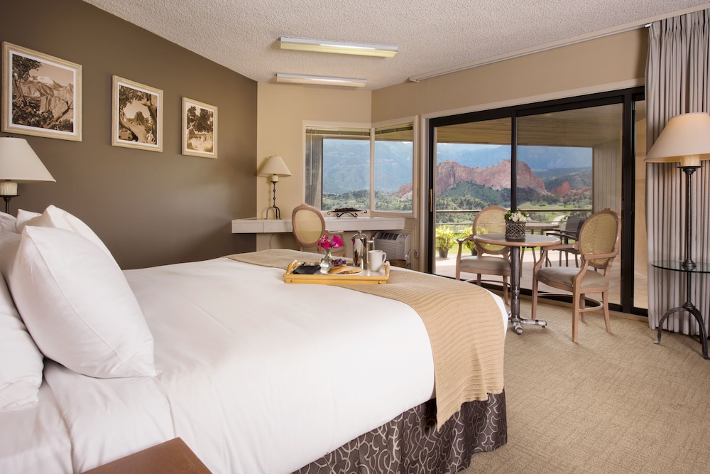 Garden Of The Gods Club And Resort 55/83