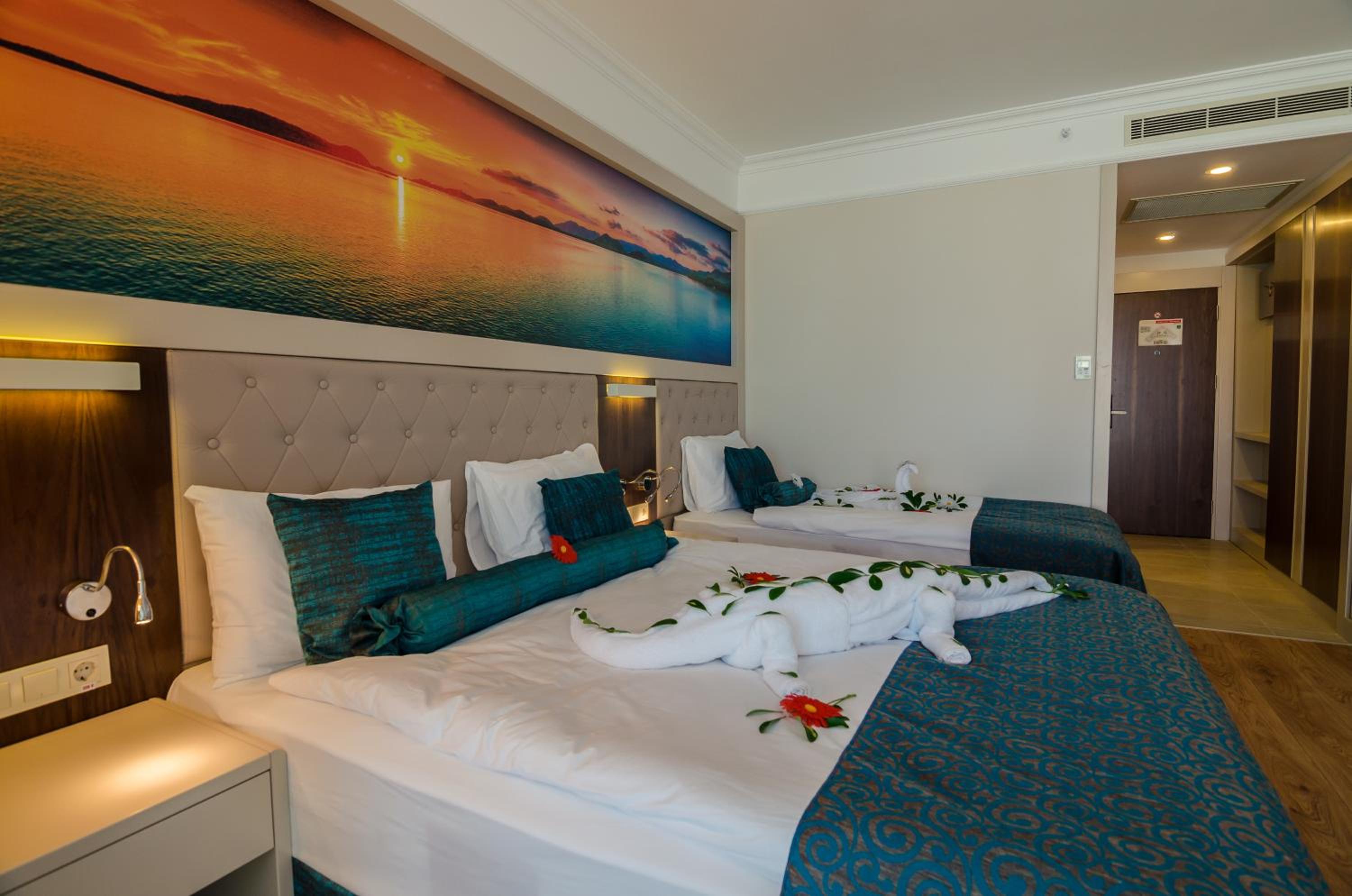 Room, Double Bed, Sea View, Balcony