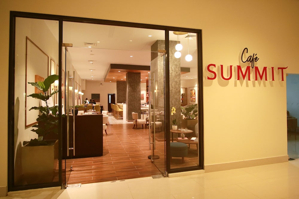 Summit Hotel Naga 9/27