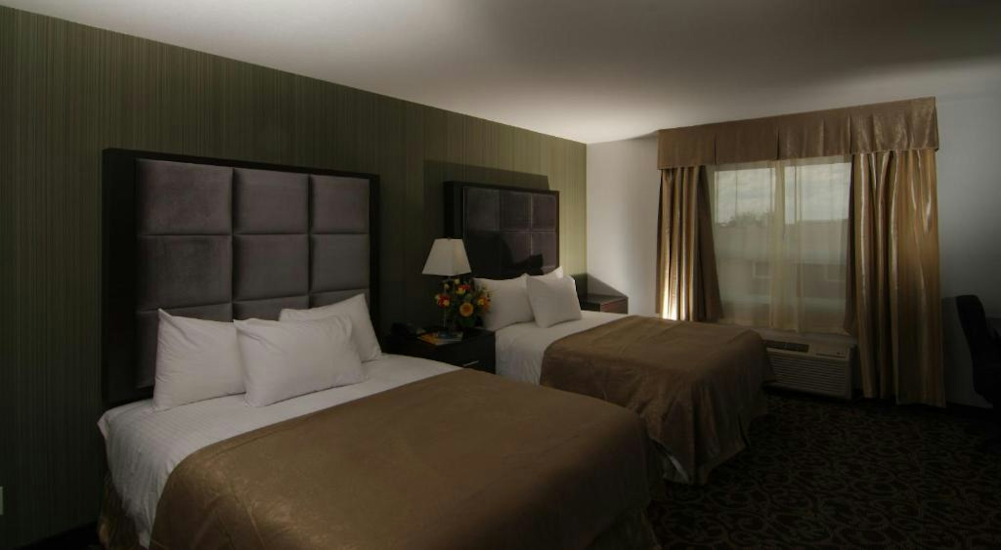 Paradise Inn and Suites Redwater 2/11