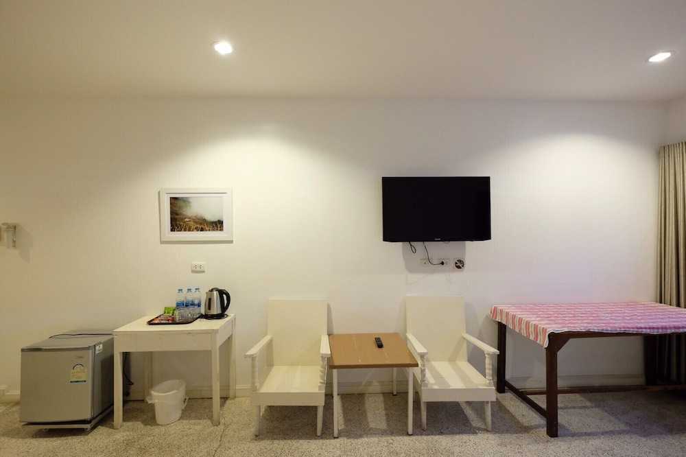 Chiangrai Hotel 34/37