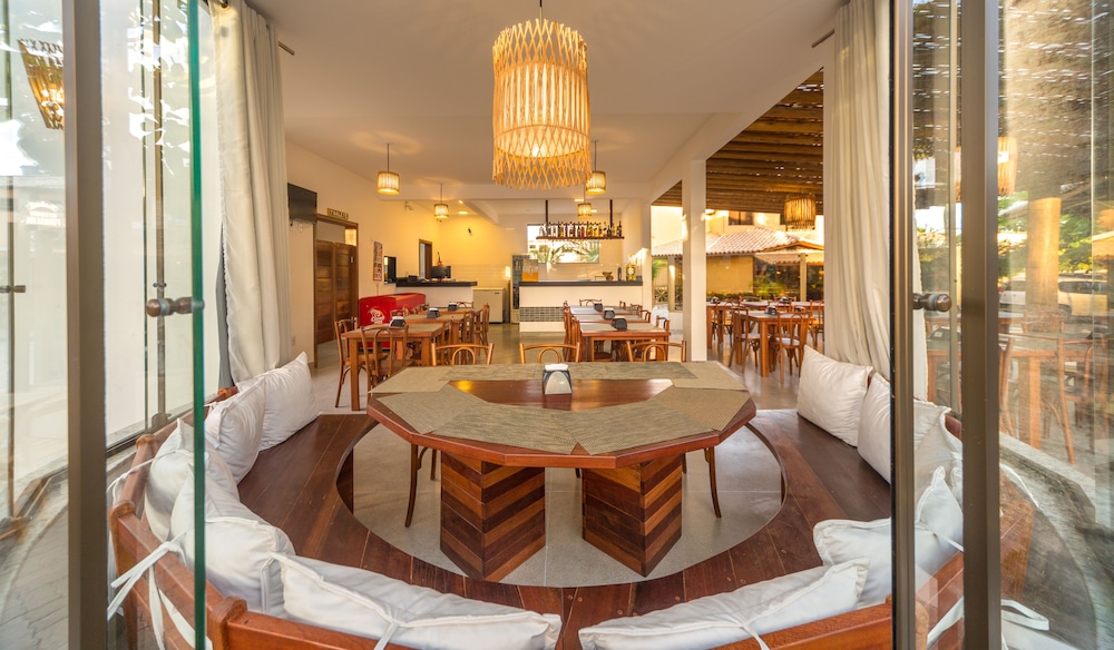 Porto Geraes Praia Hotel 25/50